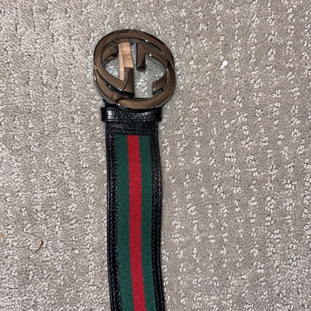 Men’s striped black Gucci belt like new